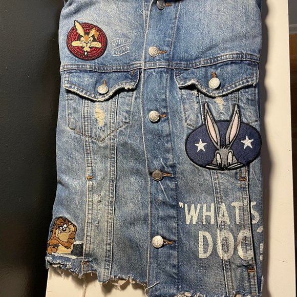 RARE Limited Edition Zara Looney Tunes Denim Jacket - Picture 2 of 6